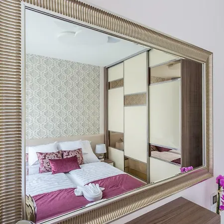 Port Delux Wellness & Luxury Siofok